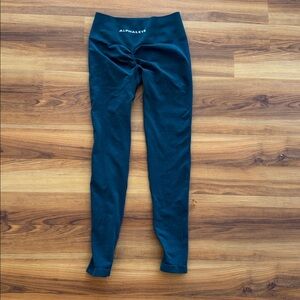 Set available Alphalete leggings ocean blue size small